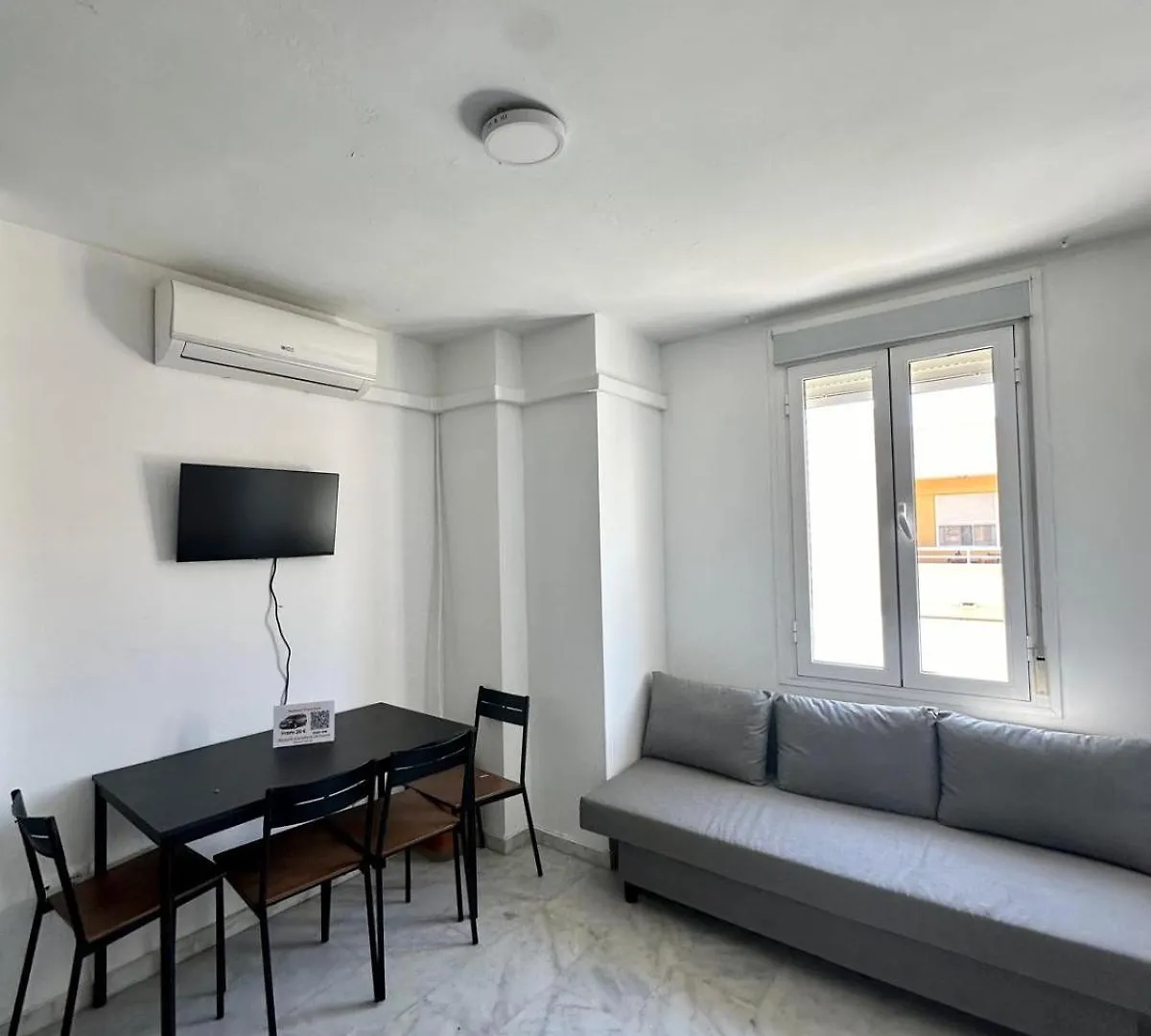 Apartamentos Playa Misericordias Màlaga 0*,  Španělsko